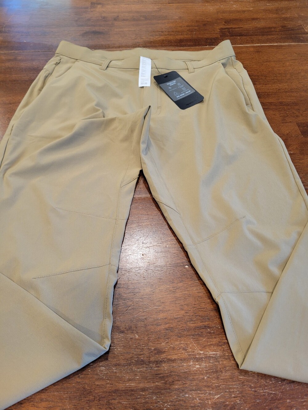 NWT Fabletics Slim Fit The Only Pant Mens 32x30 Business Casual Athletic Golf